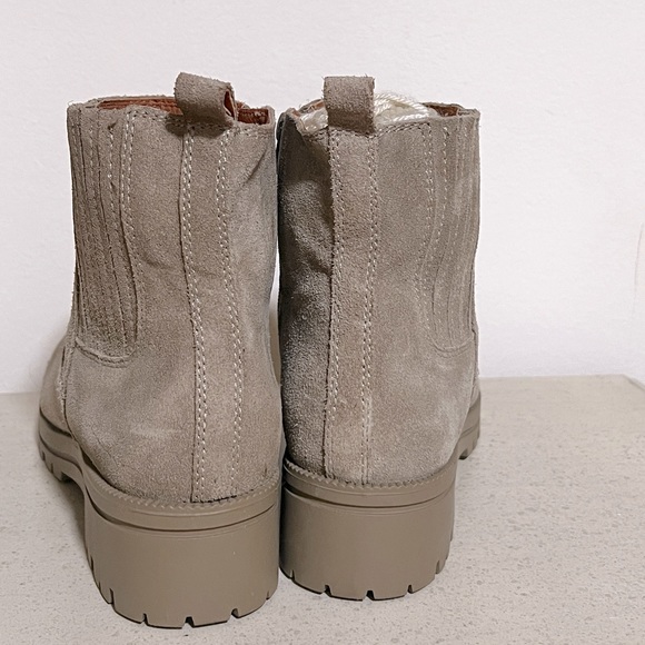 SOLD ❗️Lucky brand Nude/tan boots 🤍. SOLD. - Picture 5 of 9